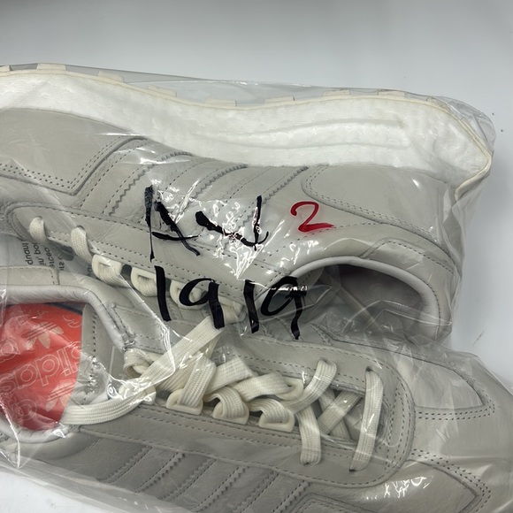 ADIDAS ORIGINAL RETROPY E5 MENS SIZE 10.5 ATHLETIC SHOES OFF-WHICH ALUMINUM GRAY - Picture 12 of 12